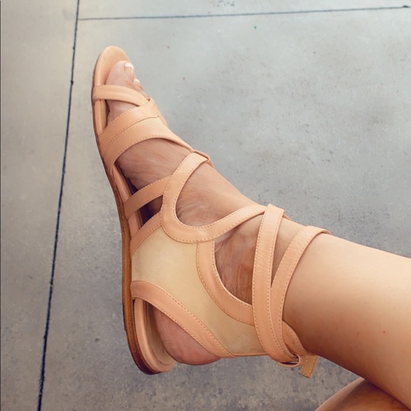 Balenciaga - Picture 3 of 11